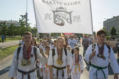 Pilsētas svētku gājiens - karatē klubs _SHINRI_ — 78